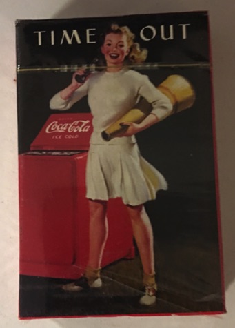 02512-2 € 5,00 coca cola speelkaart dame bij koelautomaat.jpeg